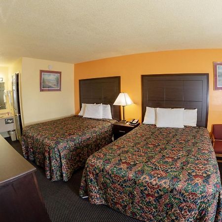Knights Inn - Chanute Dış mekan fotoğraf