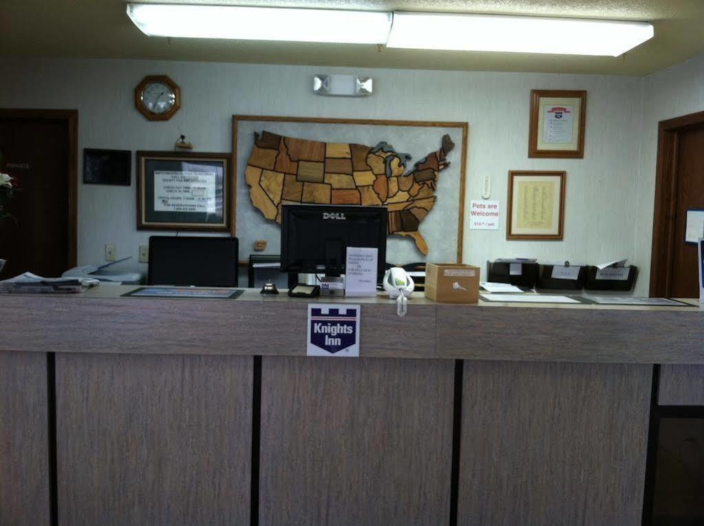 Knights Inn - Chanute Dış mekan fotoğraf